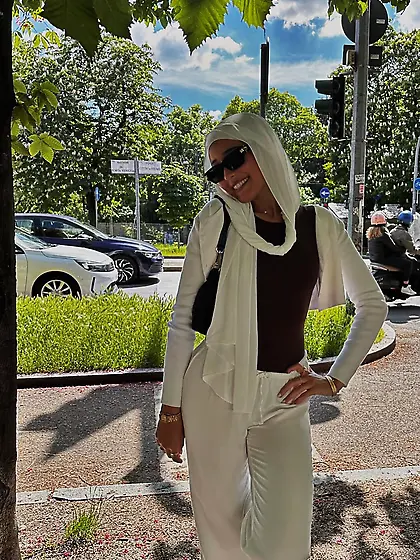 Hot arab hijabi slut