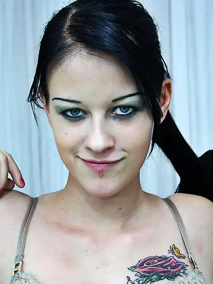 Black haired goth teen Cherish with big blue eyes gives head fro