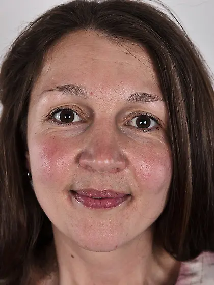 Camera is on and diva gets wet in a moment wanting to strip down