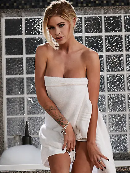 Naked blonde covers her curvy body with foam when dude joins her