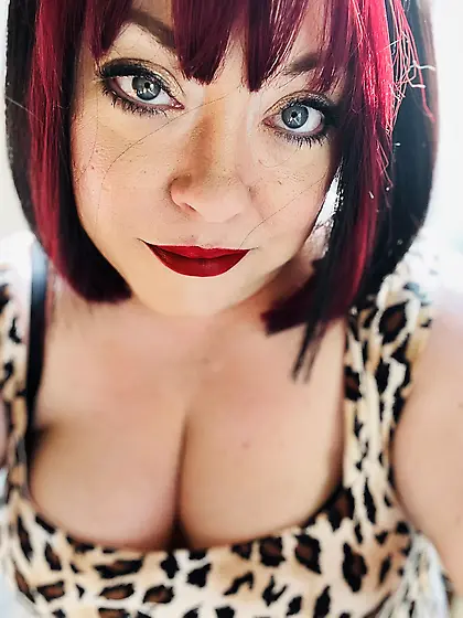 Tina Snua Selfies #18