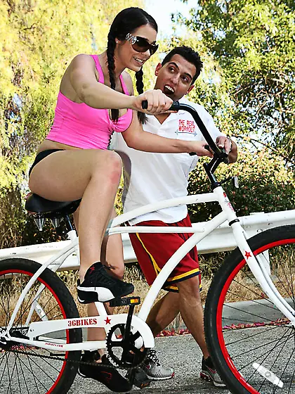 Brunette takes that hard dick to the limit after seducing