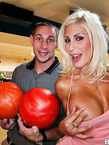 Puma Swede takes her sexy pink lingerie off and exposes her amaz