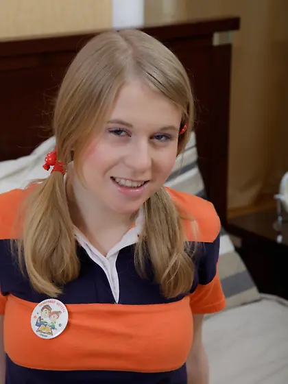 Good girl Daisy prefers