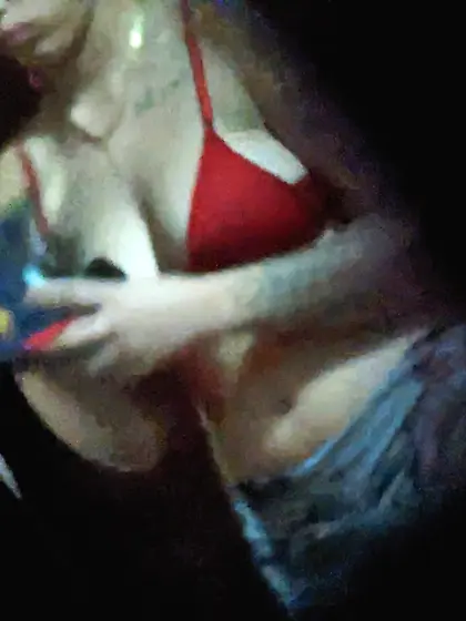 Prima puta espiada después de bañarse parte 2