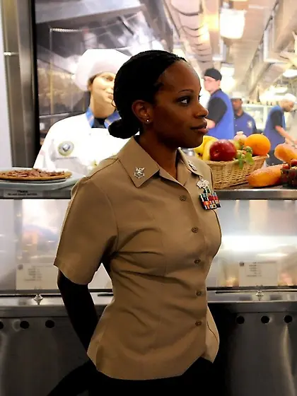 Shalanda tried to hide her face while flashing