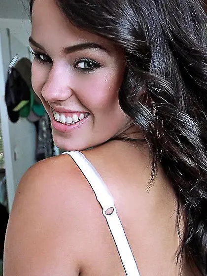 Teen in sexy pink bra Megan Rain is spreading and taking cock in