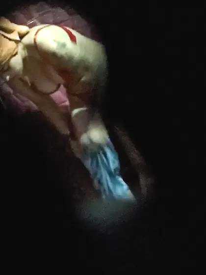 Prima puta espiada después de bañarse parte 2