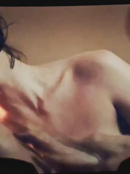 Aubrey Plaza & Margaret Qualley lesbian sex scene