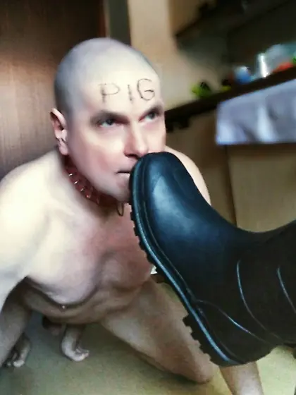 sado top erzieht nackte sklaven schwuchtel andrew