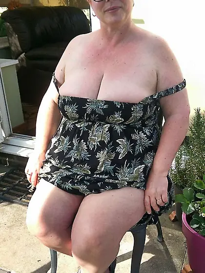 Big Tit BBW Milf Exposed