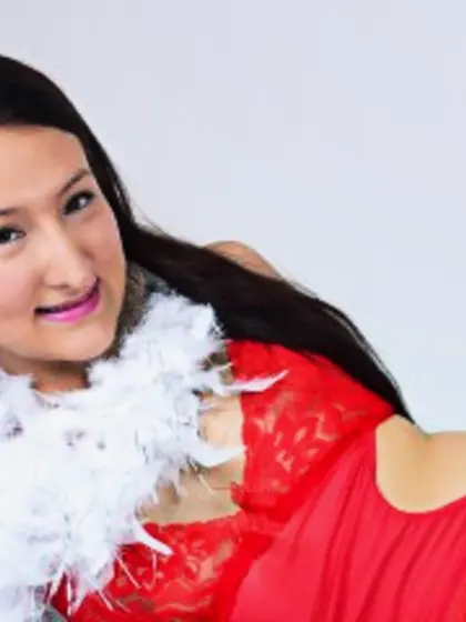 Brunette Teen Bianca.