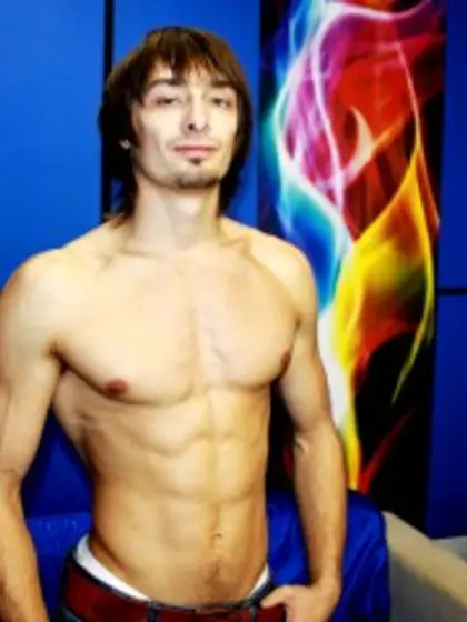 Brunette Daren Live Orgasm.