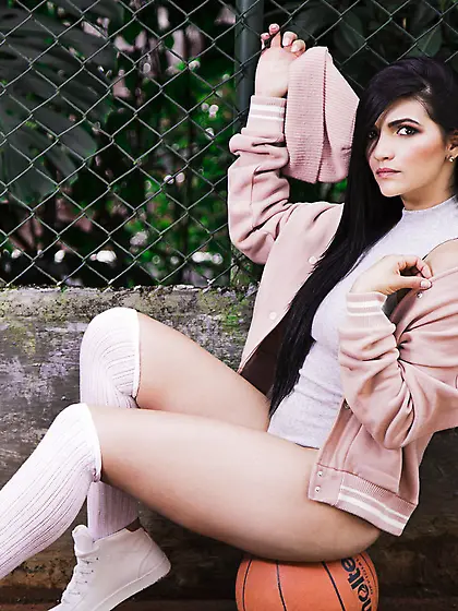 Spanish big tit teen dancing