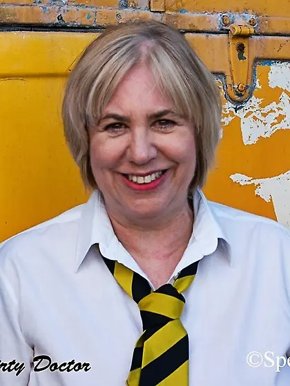 Flashing Schoolgirl Speedy Bee from United...