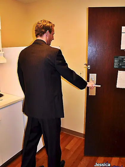 Alluring brunette maid Jessica Jaymes gets fucked in sexy linger