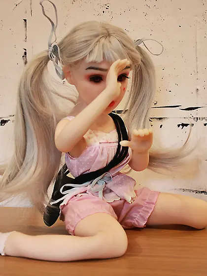New little doll gets a mouthfull