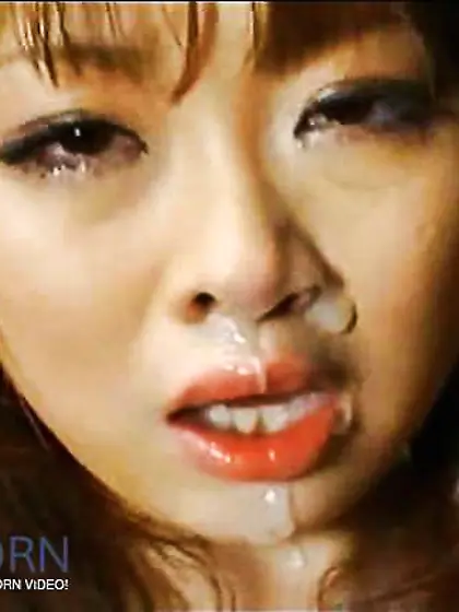 Rio Hamasaki - 31 Japanese Bombshells