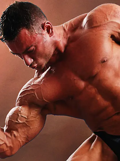 White gay muscl3stud live