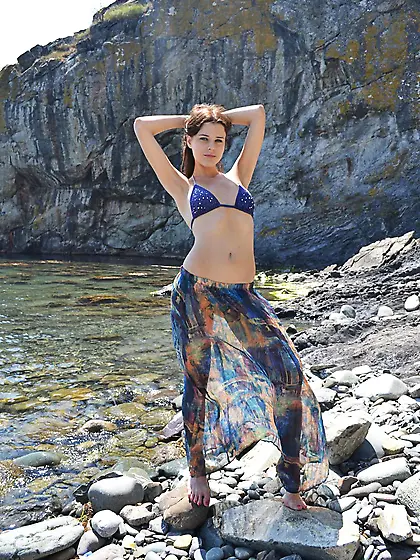 The turning on outdoor session with Valeria A???s pussy,  ass and