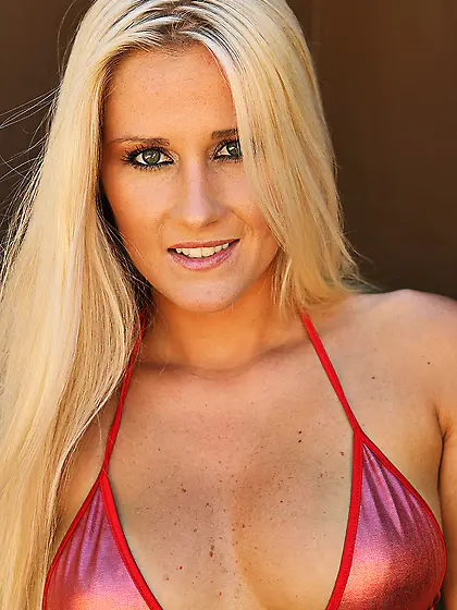 Tattooed blonde big naturals