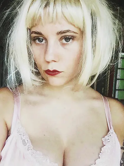 Björk Mirjamsdotter,  Swedish,  Malmö,  naket söke