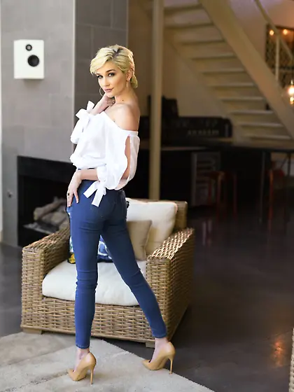 Lesbian pornstars Lena Paul and Skye Blue play together