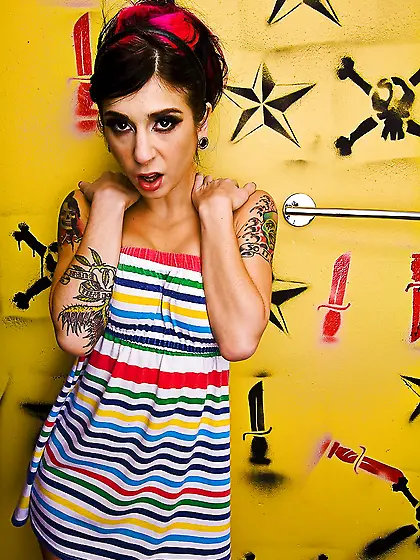 Skinny delicious ass