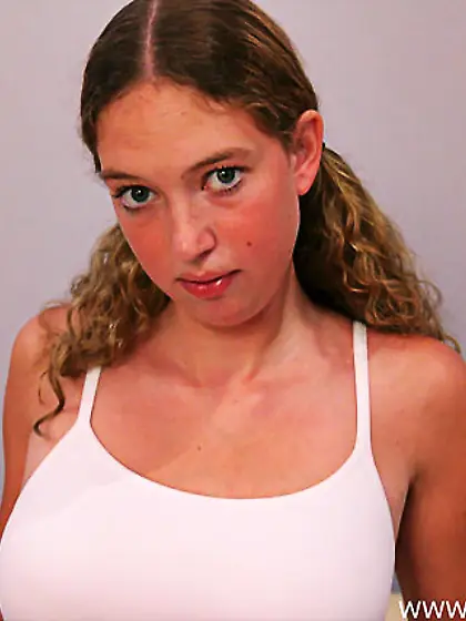 Deepthroat specialist loses her lunch