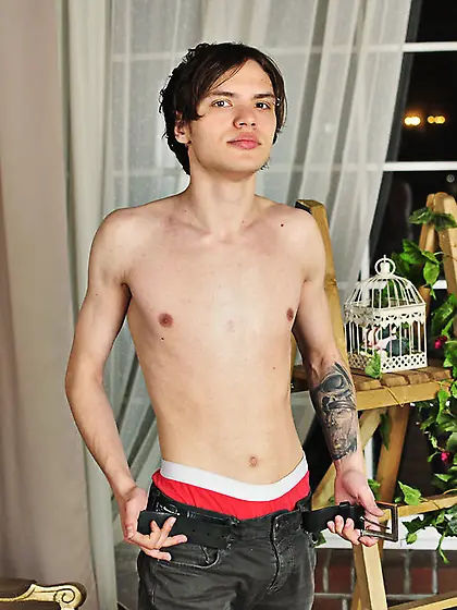 White gay arelflyn smoking