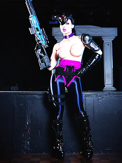 It's time for some cosplay fun that will blow your mind,  Al