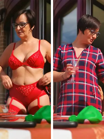 Aurélie exposed tits garter