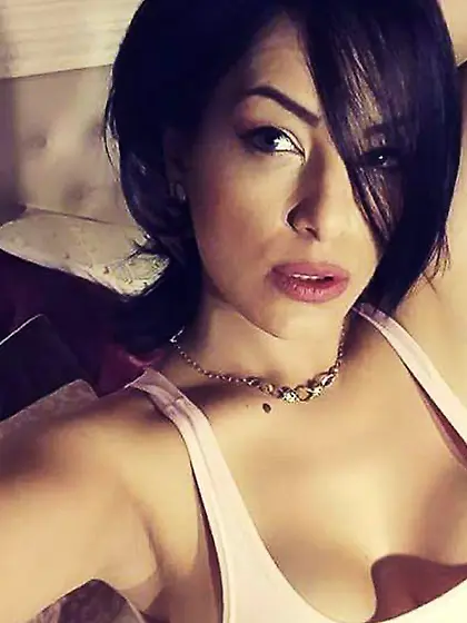 Bisexual blue eyes girl teen