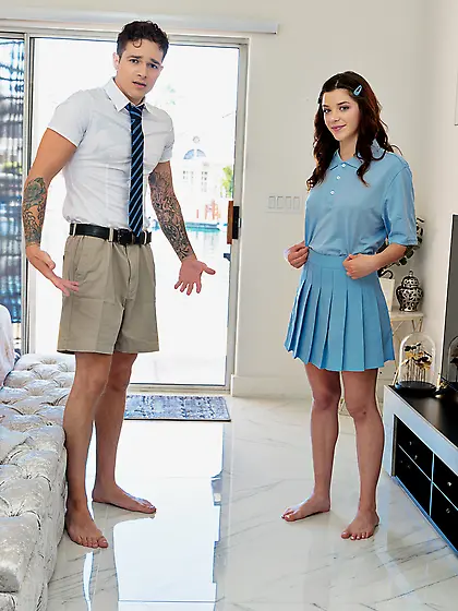 Sweet schoolgirl Jade Maris gets deeply fucked