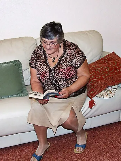 Nurse Grandma Libby from United Kingdom