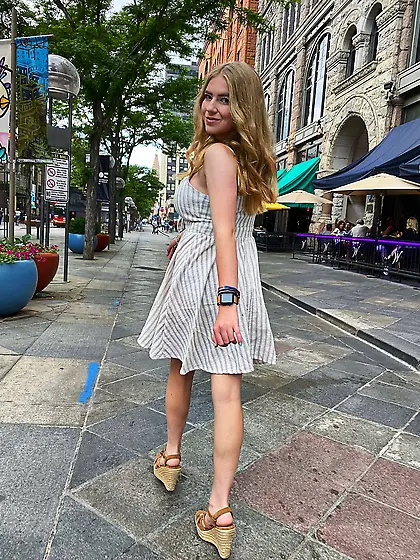 Morgan Thompson Busty Nonnude Cutie