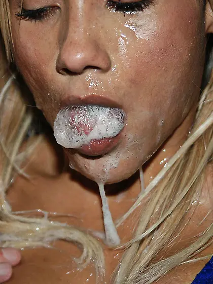 Vintage Facial cumshot On Dirty Slut