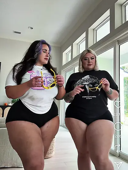 Cum all over that slut, she made me so hard,  tribut