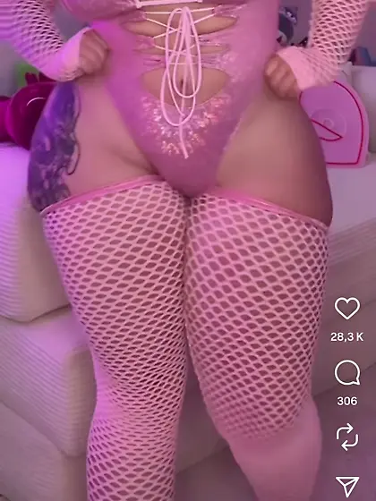 Cum all over that slut, she made me so hard,  tribut