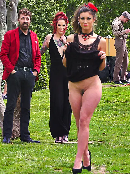 Shy gorgeous milf public sex