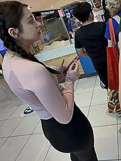 Candid Girls - Ass, Tits, Face Vol. 2