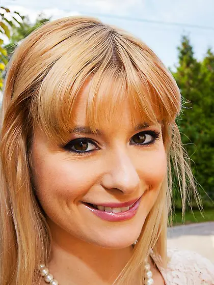 Cute girlie Charlyse Bella takes her panty and top off and expos