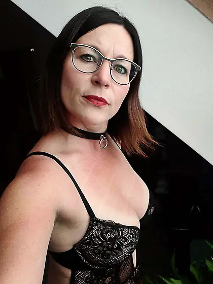 Slave wife enjoys being shared