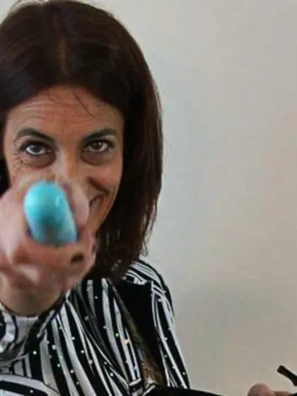 MILF Striptease Jolanda from United Kingdom