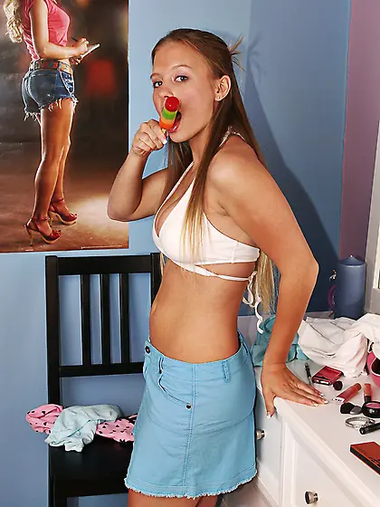 Dawson Miller cannot live without rubbing her boobs and nipples