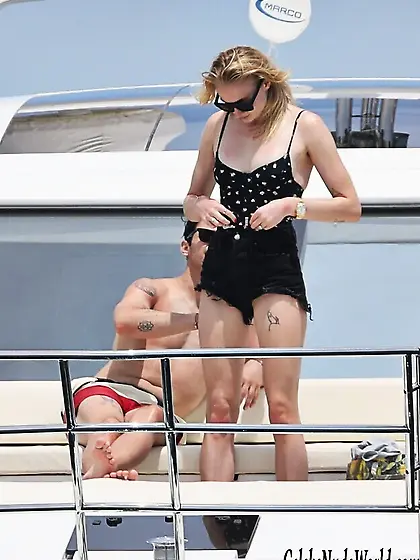 Sophie Turner Erotic