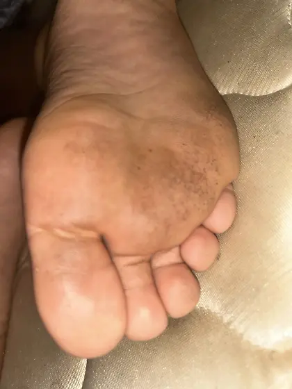 Sleep cousin(20) told me feel free to use her feet
