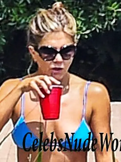 Jennifer Aniston Wearing A Bikini In Portofino