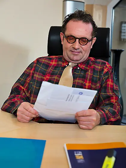 Playful teen wants to get job so much that she allows old boss t