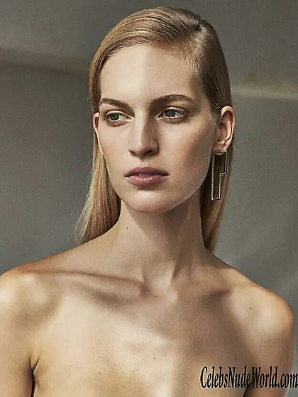 Vanessa Axente's Tasteful Boob Flashing Photoshoot